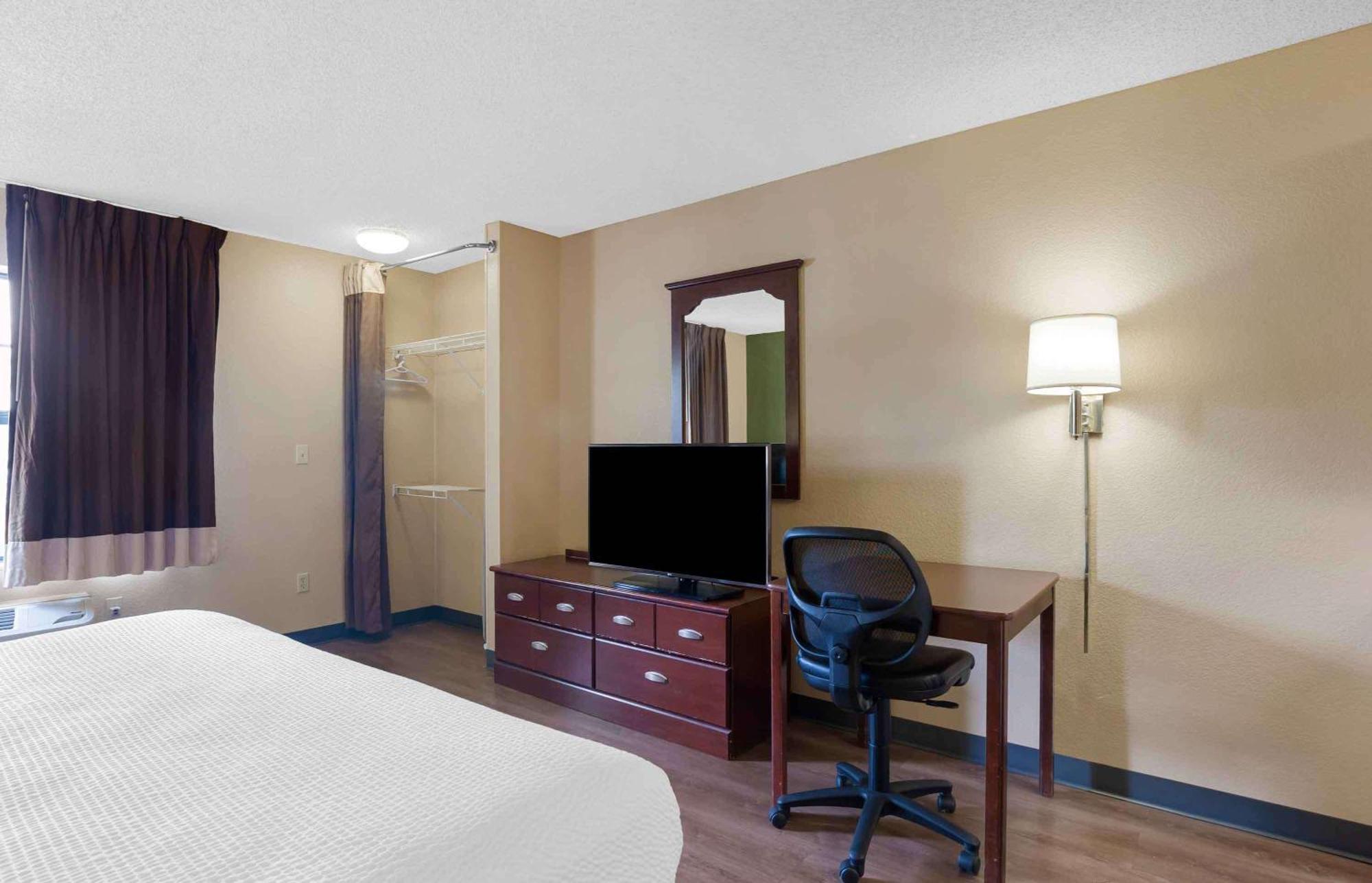 เอ็กซ์เทนด์ สเตย์ อเมริกา ฟินิกซ์ เดียร์แวลเลย์ Hotel ฟีนิกซ์ ภายนอก รูปภาพ